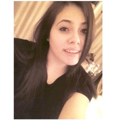 Im a simple person with a complicated minddd.