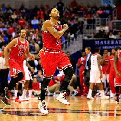 English and Spanish. Noticias, Dudas, Rumores. Todo lo relacionado a los Chicago Bulls, esperando el 7mo anillo. #BullsForLife Follow @HectorAngelM