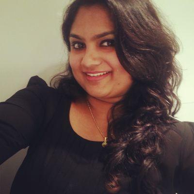 A crazzy online shopholic, foodie, love to travel, explore , fun loving ..