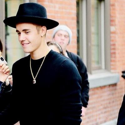 mccanklein's profile picture. FOLLOW @bizzlesparks