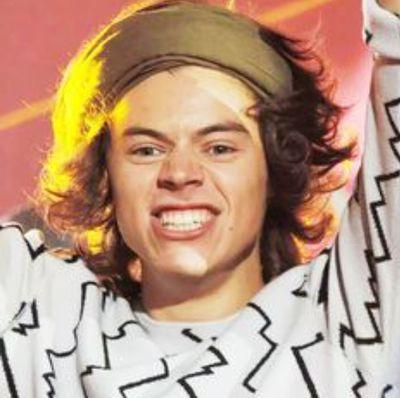 styles_manbun's profile picture. → 1D af ←