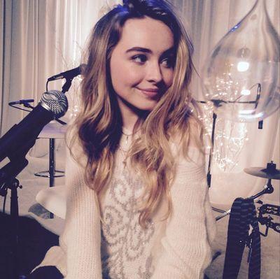 hello! losers its maya hart here✌you dont want to mess with me -Single-