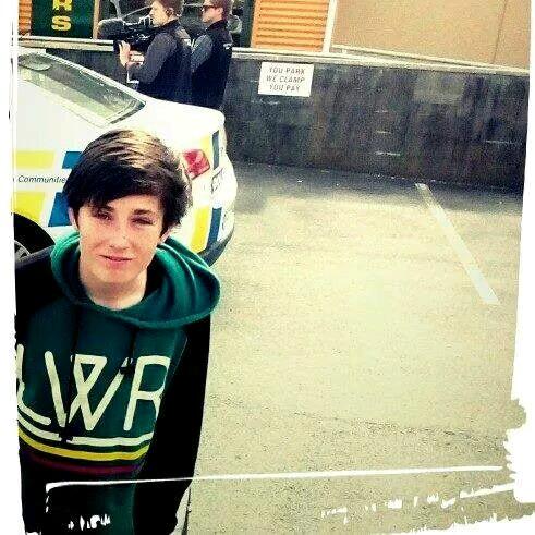 My names William loversidge I'm 15 years of age, I love to skate and I am sponsored by Amazon.