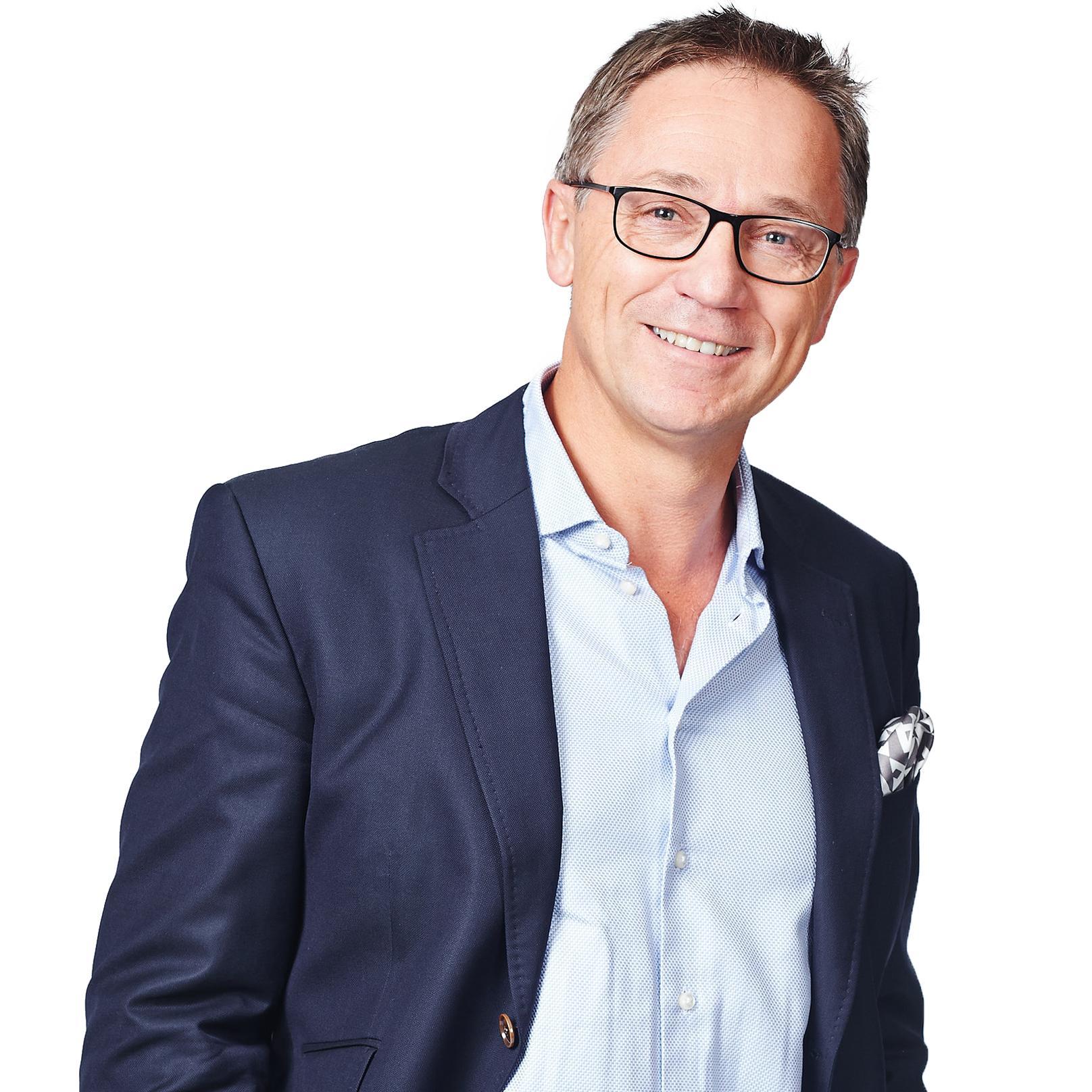 Founder and CEO of Easyfairs, serial entrepreneur, fan of old timers, mountains, can’t resist delicious food! Let's meet, online or offline!