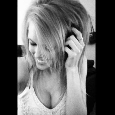 MeghanRenae17's profile picture. 