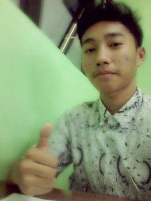 MSholeh_8's profile picture. Nama Gua Mohammad Sholeh .

Gua lahir Jakarta,03.april.1998 .

Sekarang Gua sekolah di SMAN 56 JAKARTA Jurusan IPS .