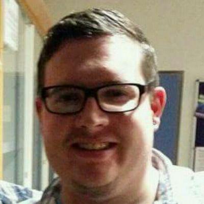 29, Christian, just wanna enjoy life Glentoran die-hard.