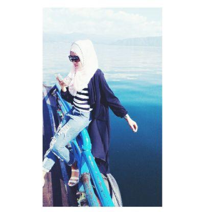 line: lala liyani • IG:rizkyliyani • path: fatillah rizky