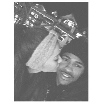 @arianasbooty_ go follow her ☁️☁️☁️ DONT FOLLOW THIS ACC