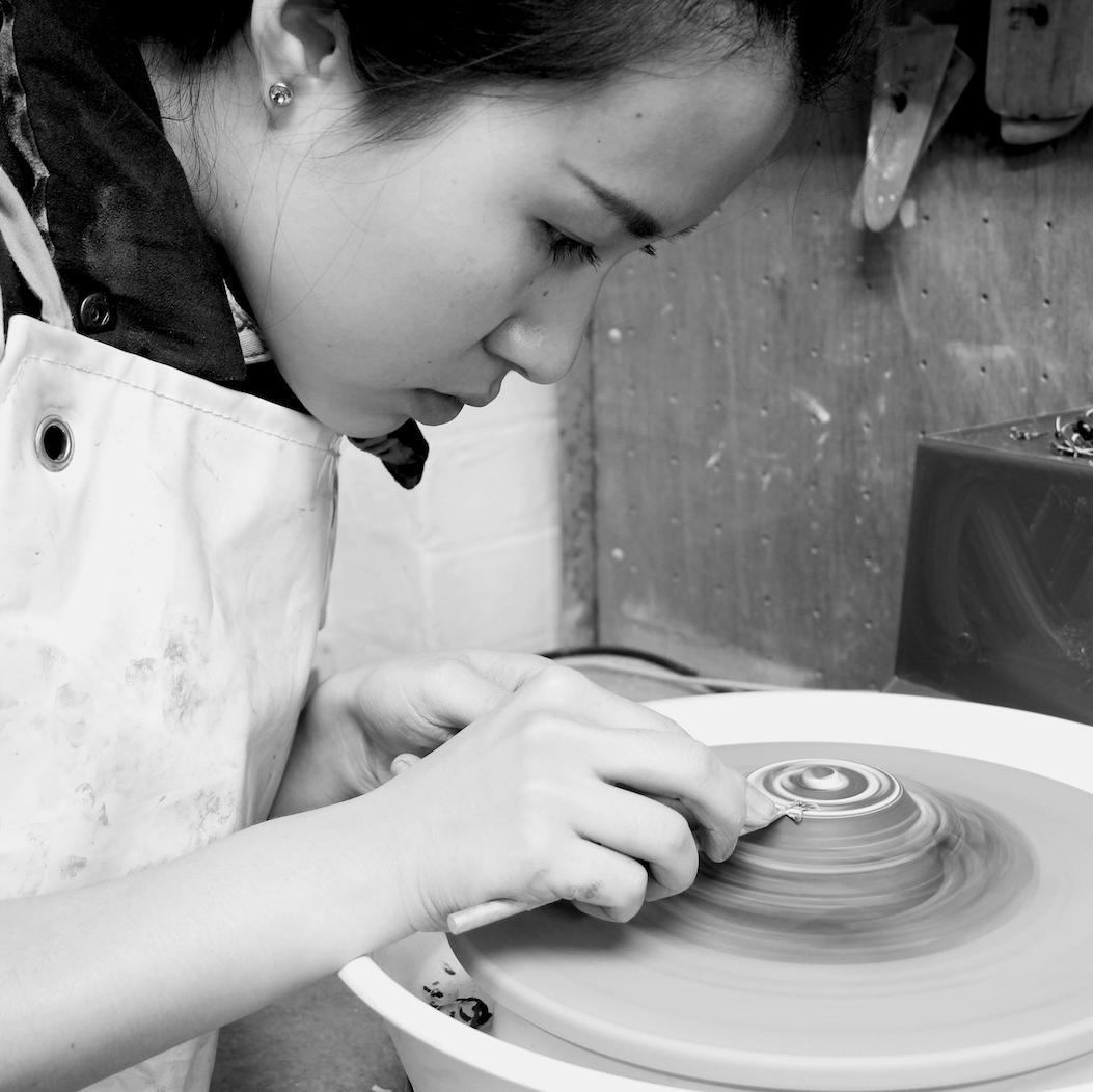 Designer-maker from Hong Kong, loves to discover the boundless possibilities of surfaces and textures by mixing different materials together. In love with clay.
