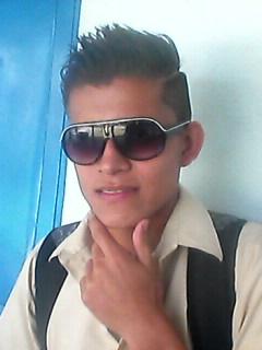 humilde 100% luchador por las cosas y q ama a esta linda patria venezuela