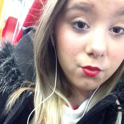 CourtneyGaish's profile picture. 17, love music... Met the vamps 07/04/14 follow me,,, frankie cocozza follows✌️