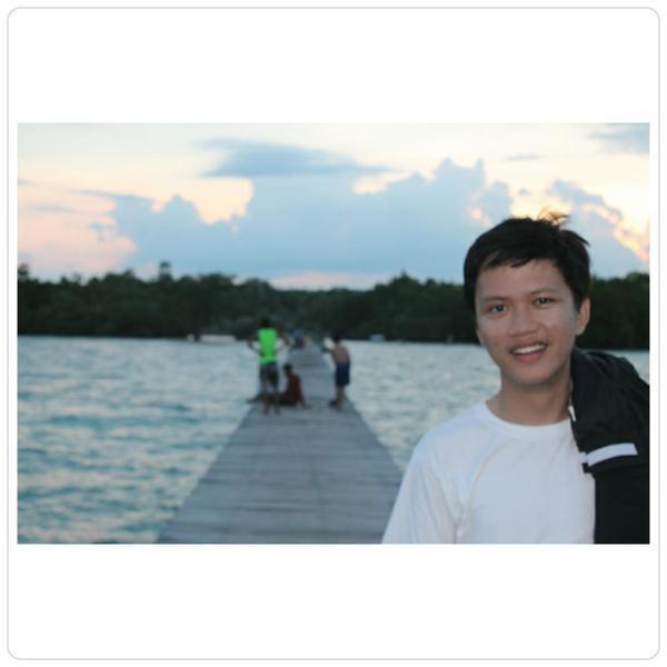 Kembali ke akun yang lama @_MuhSahril!!