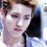 IzzatyAthirah's profile picture. 