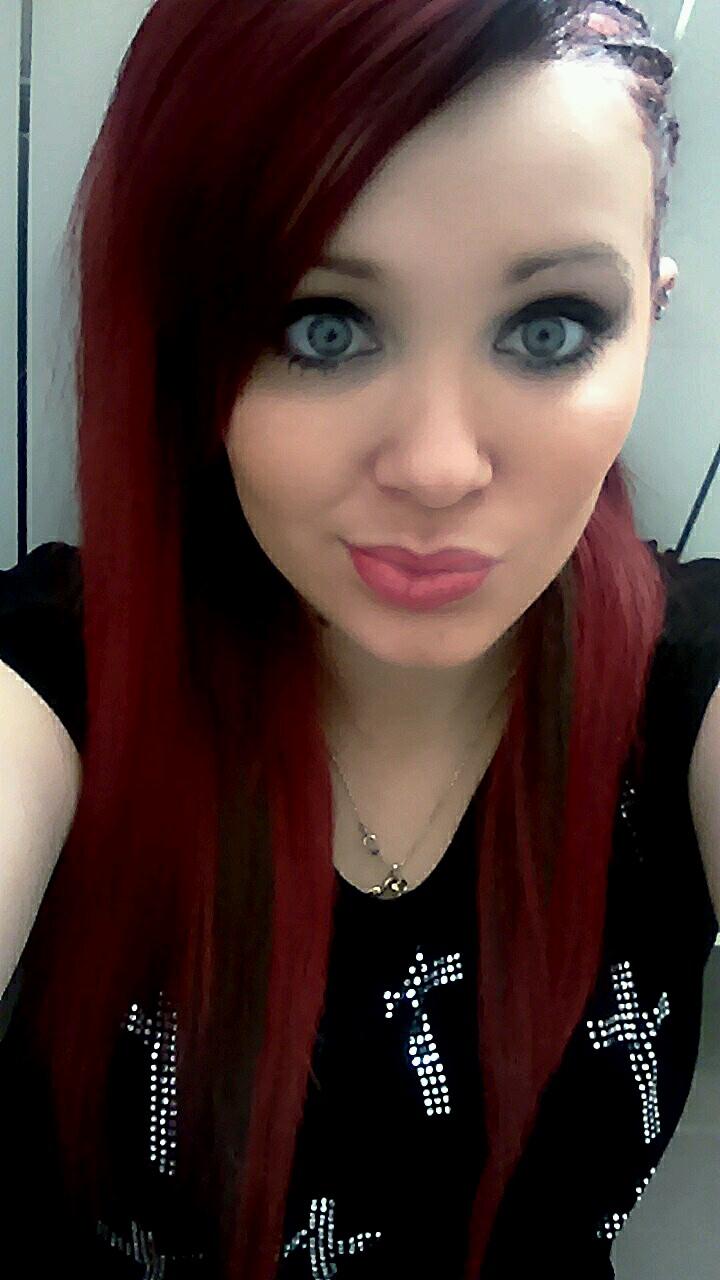 ToryVega62's profile picture. ils sont voulu mettre la France a genoux mais il l'on mise debout !!