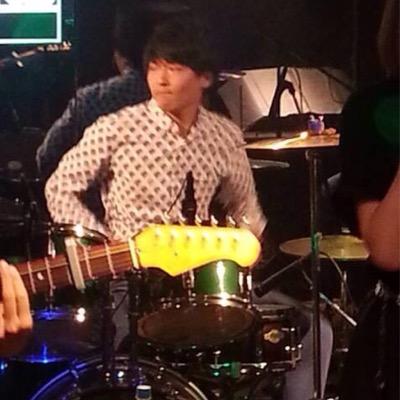 Badminton、Drums