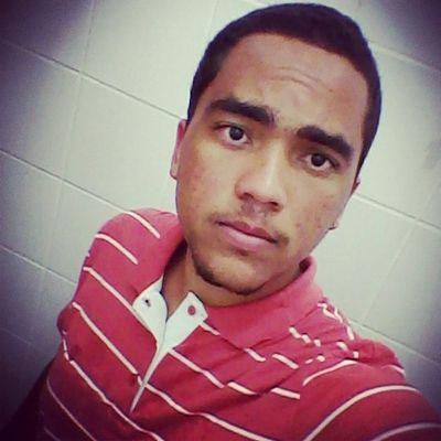 21 anos, Filho de Deus, Corinthiano e Madridista!!! Deus meu Pai, te amo!!!!