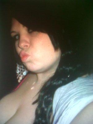 lynz_marie_24's profile picture. 