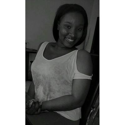 SamellaFoday's profile picture. 