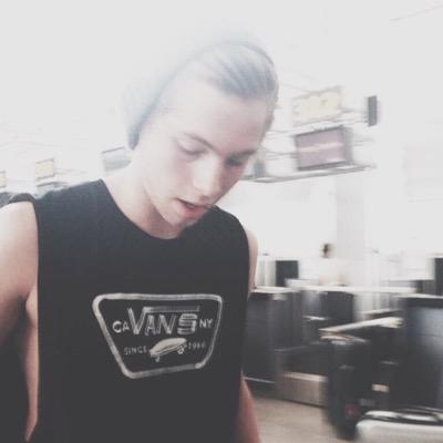SAVED @ ...... if you'd like you could follow @cruciomuke ...... i follow back if you ask