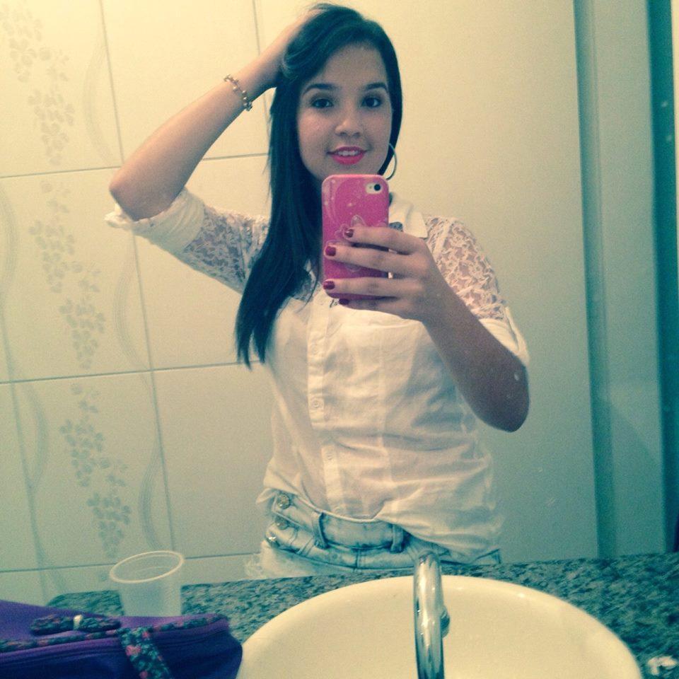 naty_nx0's profile picture. sou estudante, aquariana, chocólatra, e divertida se quiser que eu sigo. SIGA-ME