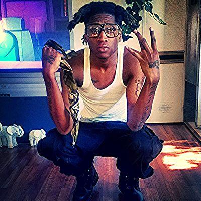 just aye young hustla tryna make it ...I fukks widd solid niggas if u ain't solid Dnt fukk widd Tha kidd I'm from dat 200 blk where Tha real niggas dwell.. wall
