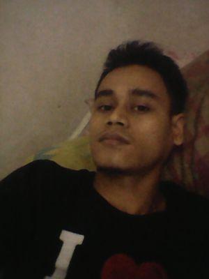 ahsanfikri3's profile picture. biasa-biasa aja