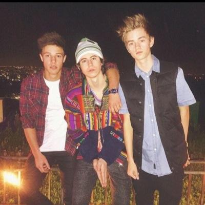 batman_stone's profile picture. The pancakes,they need some love,but u aint got no pancake mix. ~Matthew Espinosa instagram-@bruhitsjasmineclayton R.I.P.~Piggy~ #alldogsgotoheaven