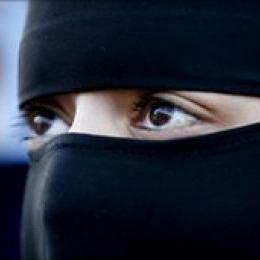 .Hijab im in love.
Rabbi tubillahi rabba,wabil islami diina,wabi Muhammadin shollallohu alaihi wasallam.nabiya warosula :)