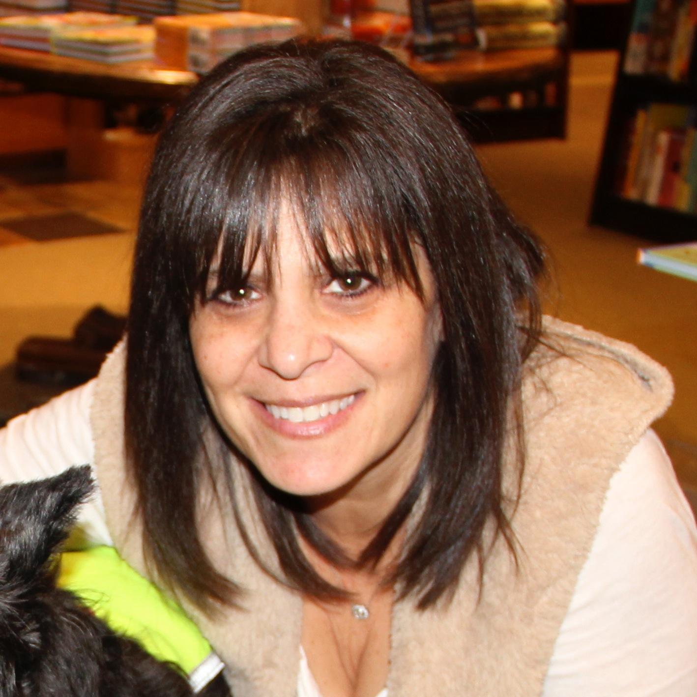 Author of Bentley The Bunny Children's Book series, & I Love You Higher Than The Sky on Amazon, https://t.co/wS5dh76eRW and Kindle, & a preschool teacher in Malibu.