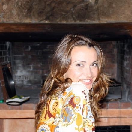 scrivo, faccio video, vedo gente | web content, contributor @glamouritalia, incantatrice di serpenti | A volte vivo in un altro emisfero