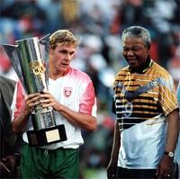 d4c0ca86f36a4ee's profile picture. Active at Sikhona nathi informal settlement try to get gvt to electrifie these informal  move those on wetlands