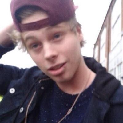 @uncoolmgc likes u