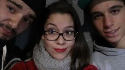 debycruz1995's profile picture. 