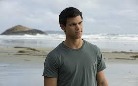 hi I am Jacob are Jake best friend is Bella imprint is nessie {single rp}