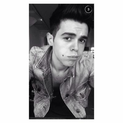 FOLLOW @UrbanYammouni