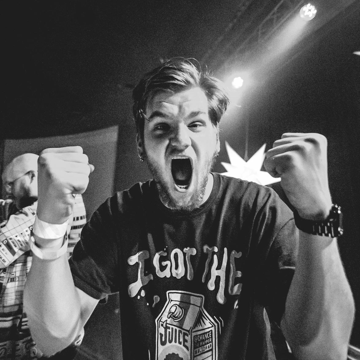 Music. Gaming. Weed. these are a few of my favorite things. follow me on mixer and let’s be friends. https://t.co/Ns0i7Qywpa