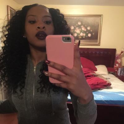 Follow Mii @Brii_NewPAGE