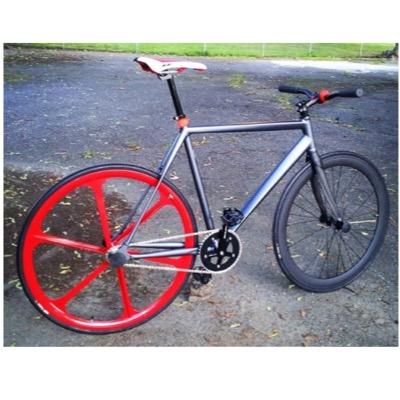 Line3Bikes Custom Fixie (Fixed Gear Bicycles) Contact us at line3bikes@hotmail.com  
http://t.co/dgd1vXzOH8
@kendotaf @rod_ata_rivera