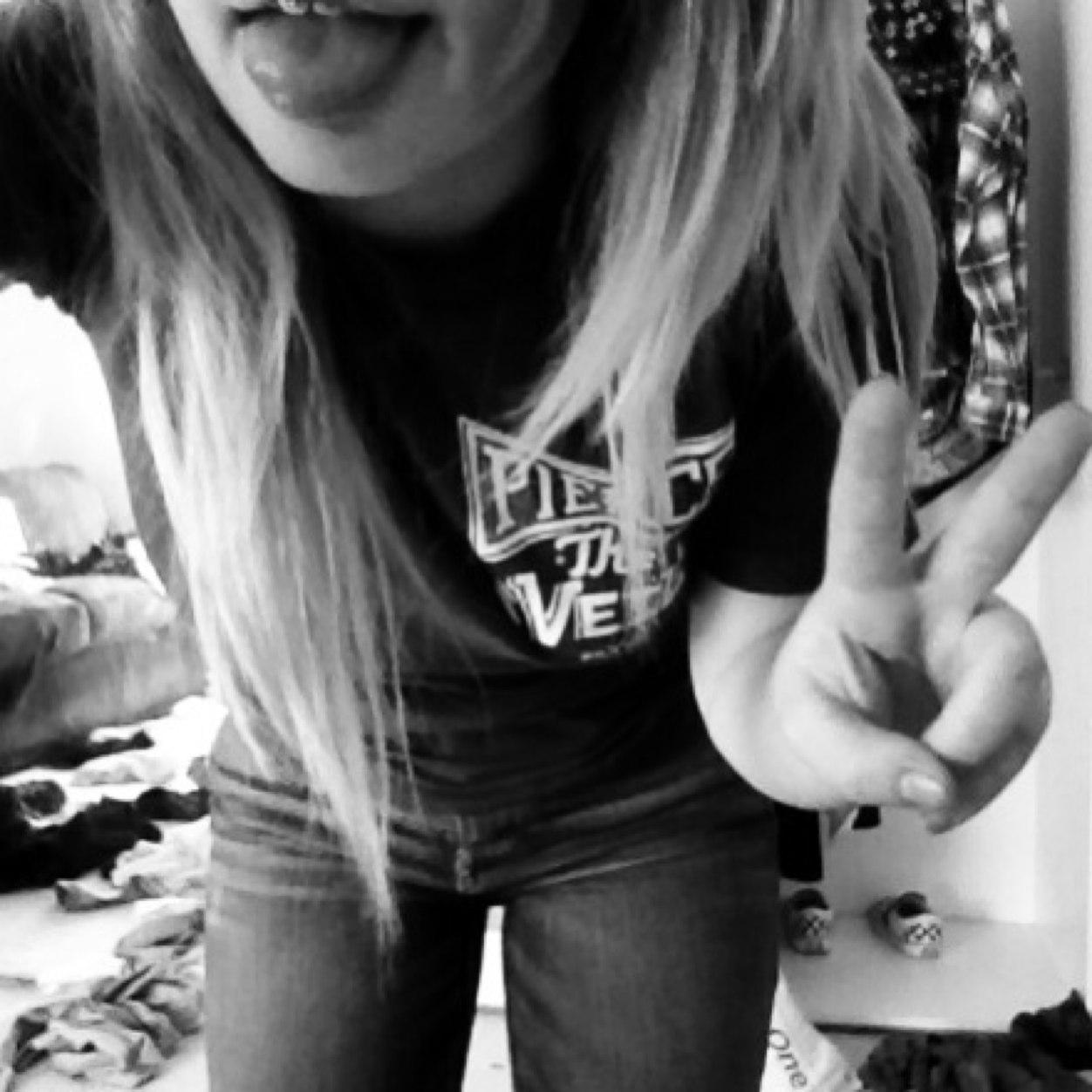 aubreylovesnash's profile picture. Pierce the viel//Single pringle//13 years of age//Bisexual //Wanna be world traveler// Sc// aubreykolenda// Insta// aubreykolenda //Kik// bmthbree