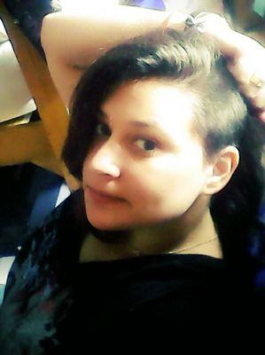 ||Abel Pintos||5SOS||Demi Lovato||Avril Lavigne||Pink ||We breathe music||♪
Amo a este chico @Michael5SOS :3