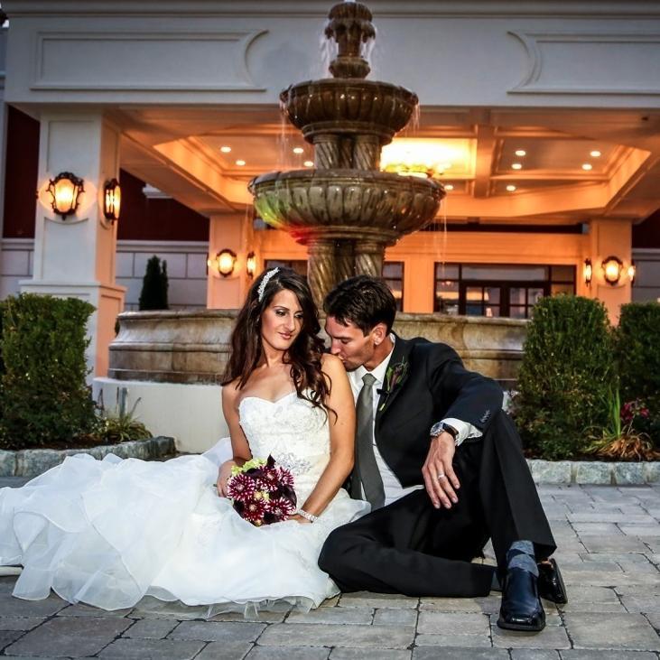Make memories that last a lifetime with Villa Venezia, an elegant family-owned venue with beautiful décor, exceptional cuisine, and unsurpassed service.