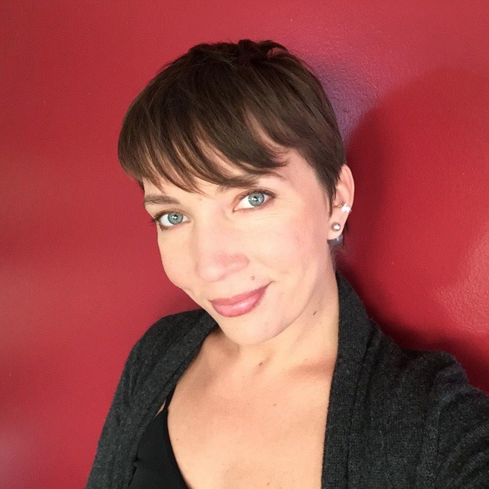 A nurse dedicated to HIV care, prevention and research. In my spare time I'm a wanderlustful scuba diver, aspiring silversmith, and pro-napper.