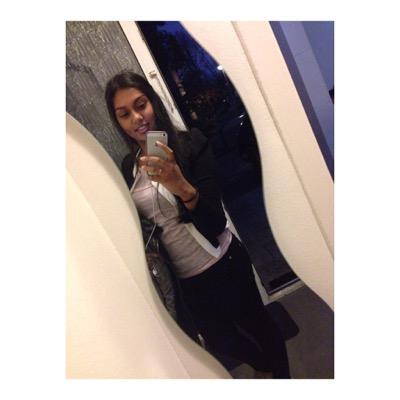sharona is alleeen van @sshrilaaaa ♡__♥.