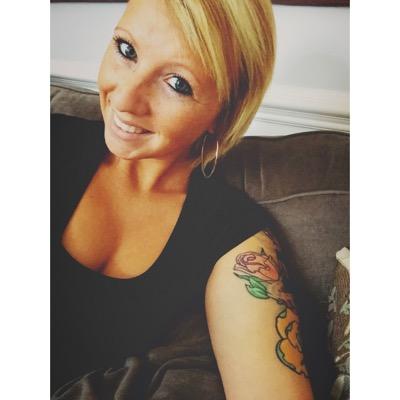 T1ffany_r3n33's profile picture. Tiffany. Loud. Outgoing. Wild. 24.