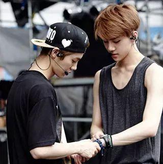 EXO-L WE ARE ONE