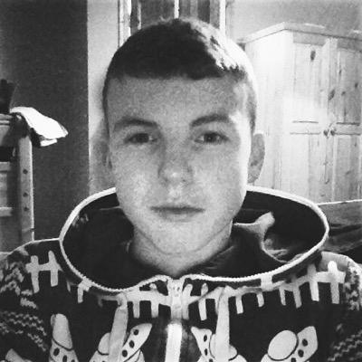 15, Leader of Unityy, play competitive, follow me on IG: leonsheil, Proudly Followed by @OpTic_FormaL