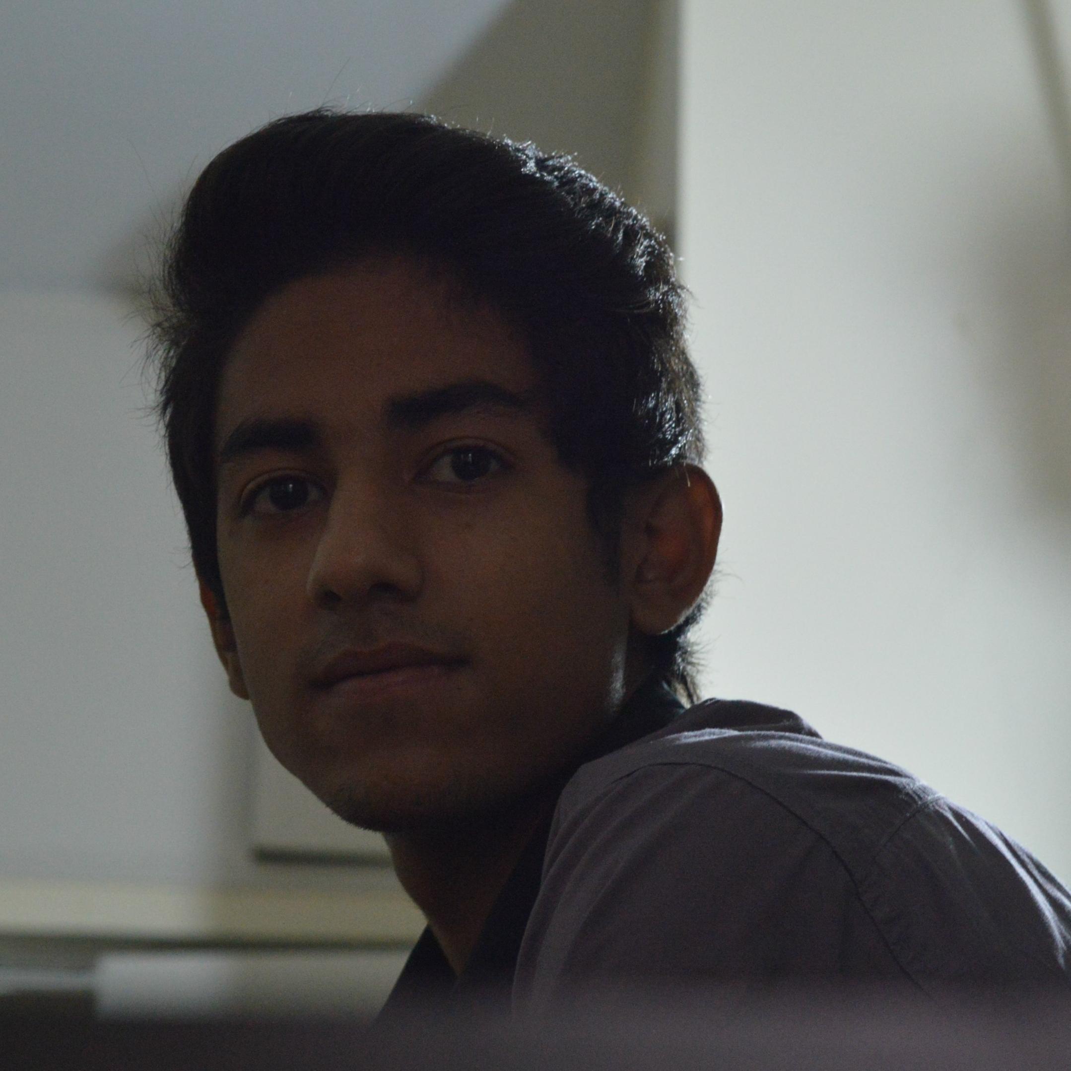 sTiLl Studying In BaHrIA UnI