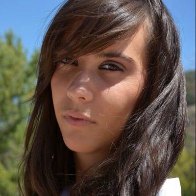 laripeichh's profile picture. Fabricante de fofuchas en http://t.co/HU5hG3KPFm. 
Ténico Informático y actual Estudiante de ADE+RLRH en UVA Soria.