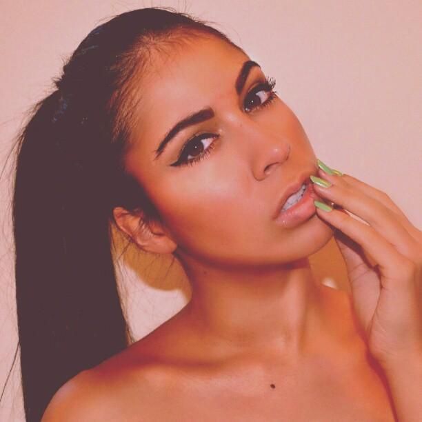 Model.|Single|